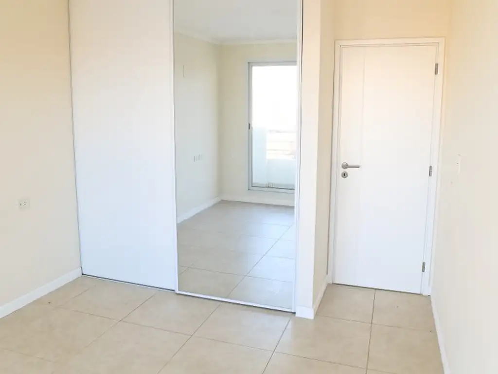 Foto de DPTO 1 DORMITORIO, SUPER AMPLIO. PILETA Y SUM. EXCELENTE, imagen 4