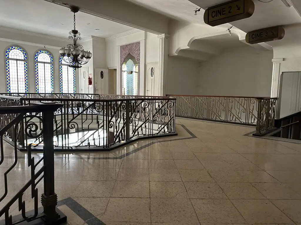 Foto de Importante Inmueble comercial, imagen 2