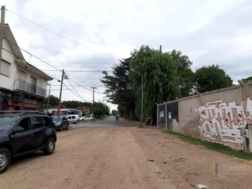 Foto de LOSA DE 150 m2 a una cuadra de ruta 88 con dos locales, imagen 2