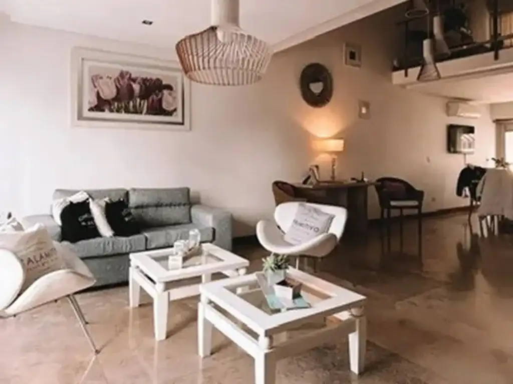 Foto de EXCELENTE CASA EN BARRIO NAON, imagen 3