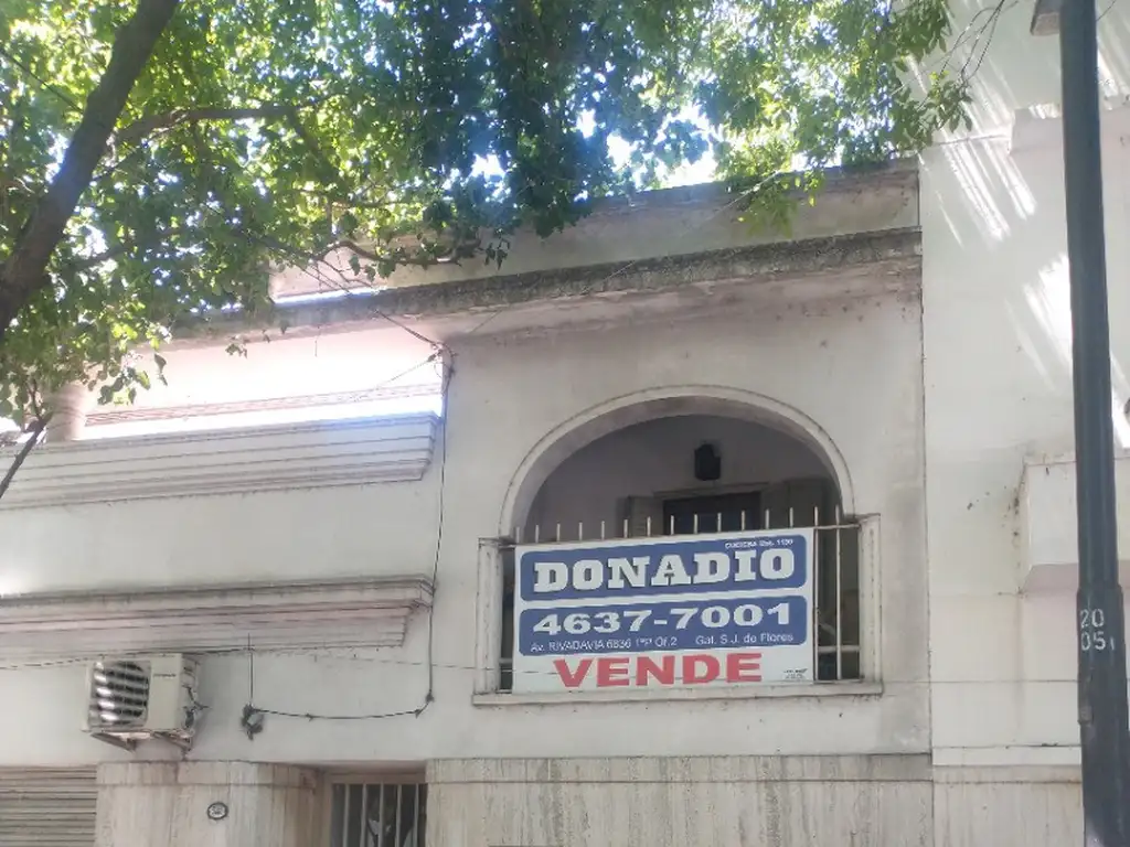 Foto de IMPORTANTE CASA SOBRE LOTE PROPIO, imagen 2