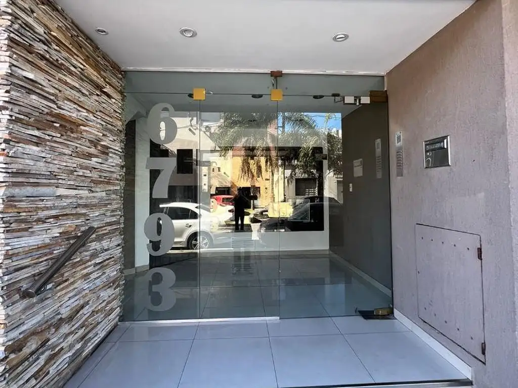 Foto de Departamento 4 Ambientes En Venta Con Cochera - Liniers, imagen 4