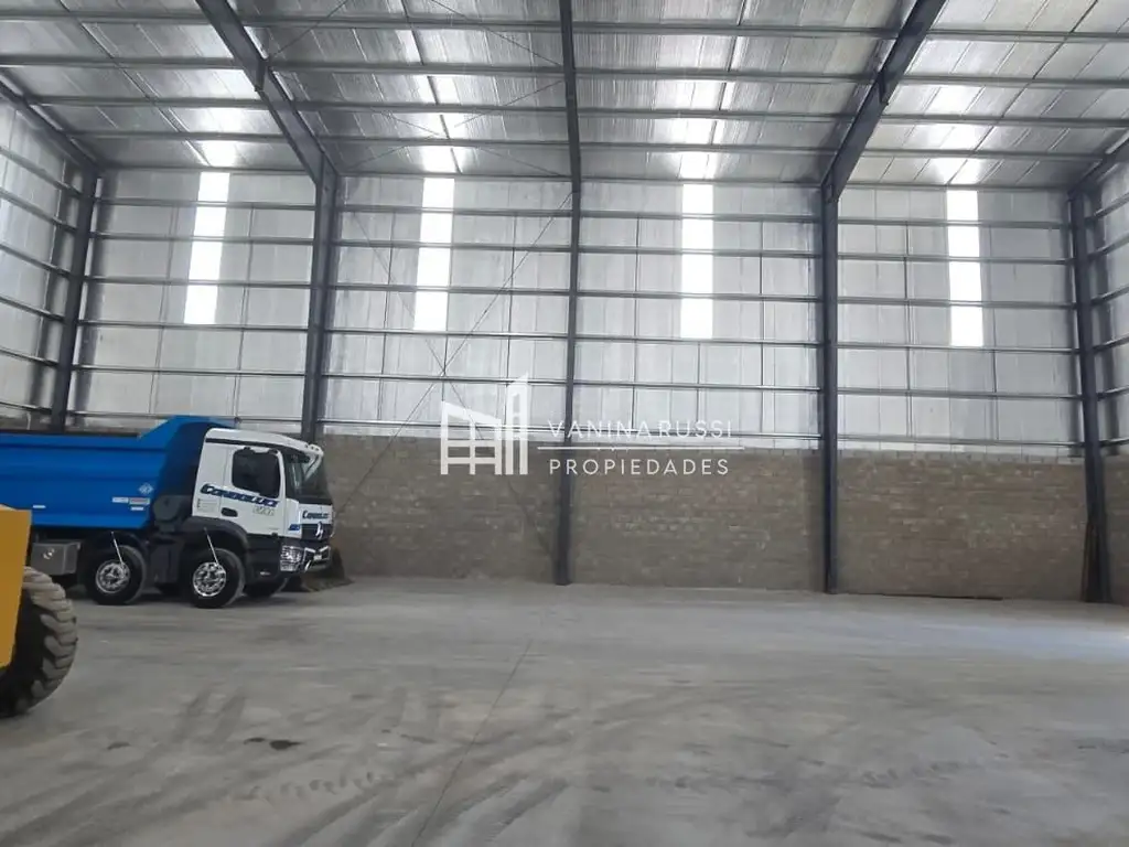 Foto de Galpón en alquiler de 660m2 ubicado en Garín, imagen 1