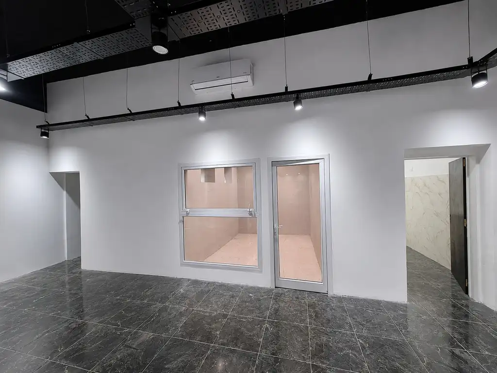 Foto de LOCAL A ESTRENAR EN VENTA EN CAPITAL FEDERAL SOBRE AVENIDA - SIN, imagen 5