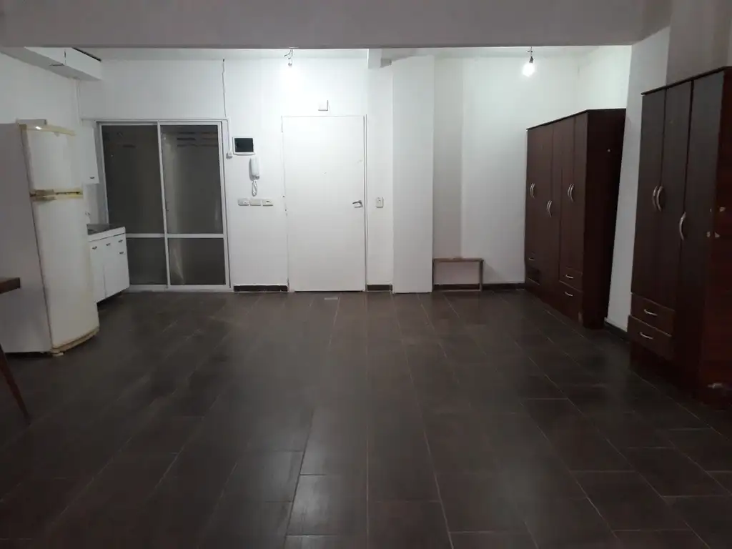 Foto de Oficina Departamento Apto Profesional con Jardín Bauness 2500 Villa, imagen 2