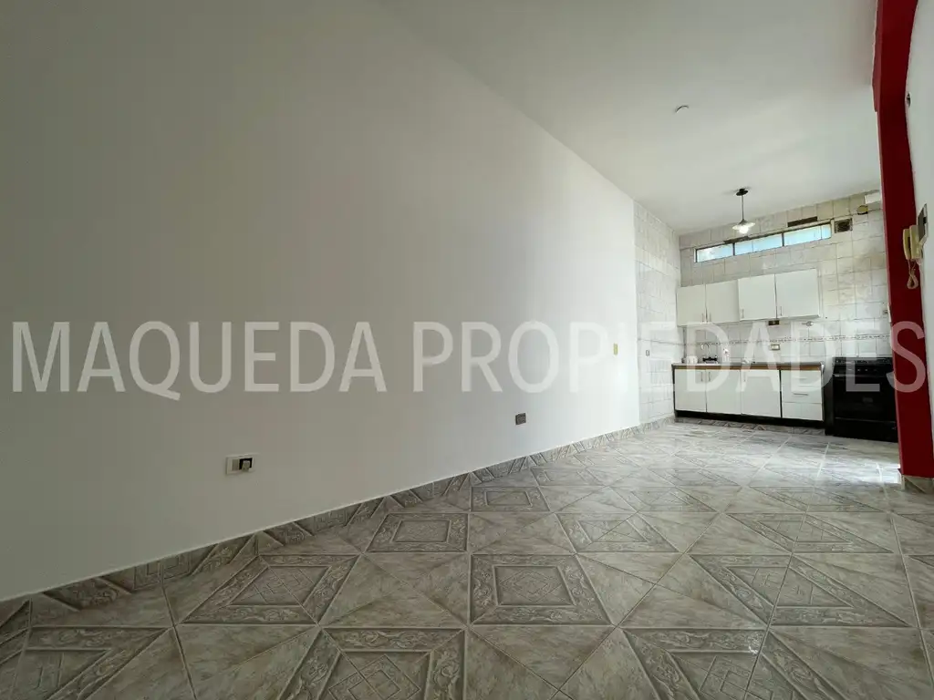 Foto de PH 2 AMBIENTES S/EXPENSAS CON PATIO Y TERRAZA ¡ OPORTUNIDAD !, imagen 2