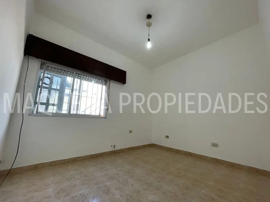 Foto de PH 2 AMBIENTES S/EXPENSAS CON PATIO Y TERRAZA ¡ OPORTUNIDAD !, imagen 4