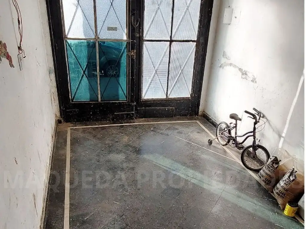 Foto de PH 3 AMBIENTES AL FRENTE CON GARAJE Y TERRAZA A REFACCIONAR EN MATADEROS, imagen 4