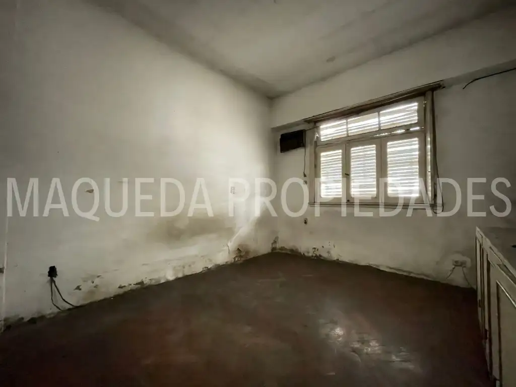 Foto de PH 3 AMBIENTES AL FRENTE CON GARAJE Y TERRAZA A REFACCIONAR EN MATADEROS, imagen 5