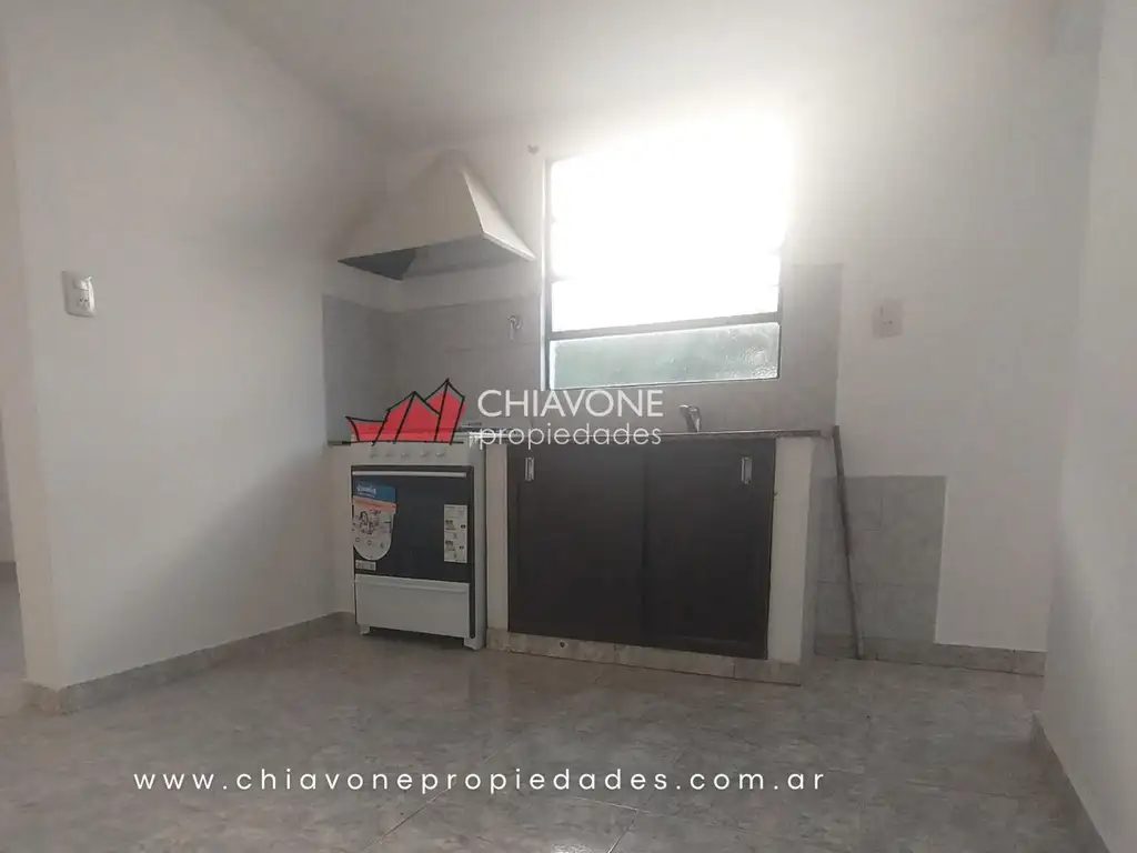 Foto de PH Interno, alquiler 4 ambientes, Céntrico, Gral Las Heras, imagen 1