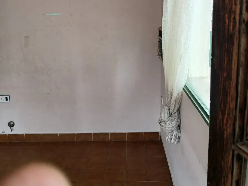 Foto de LOCAL CON VIVIENDA A RECICLAR, imagen 3