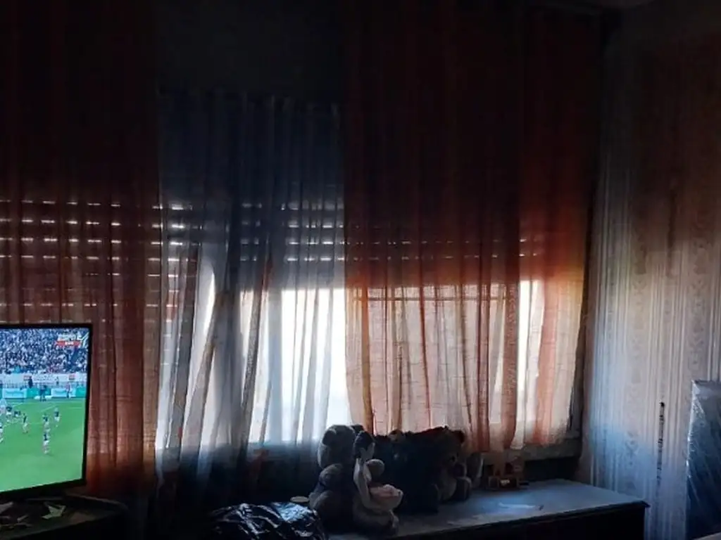 Foto de DEPARTAMENTO 4 AMBIENTES B° GRAL SAVIO, imagen 5