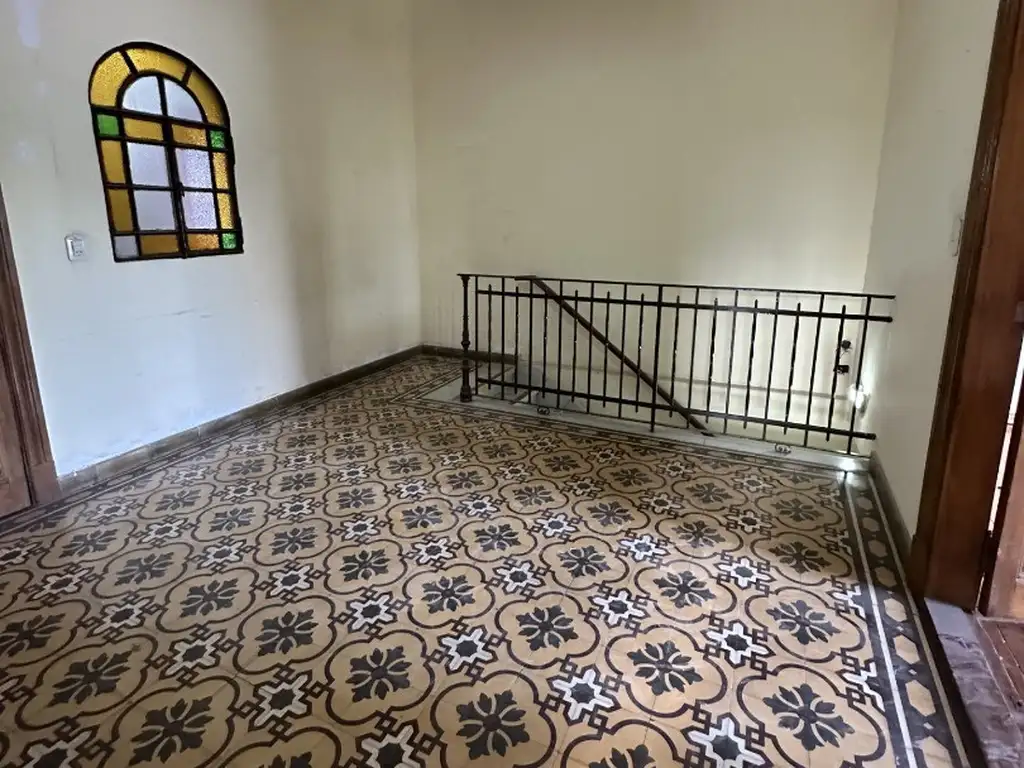 Foto de EXCELENTE PISO UNICO EN ESQUINA 6 AMB. CON TERRAZA SOLO PARA USO, imagen 3