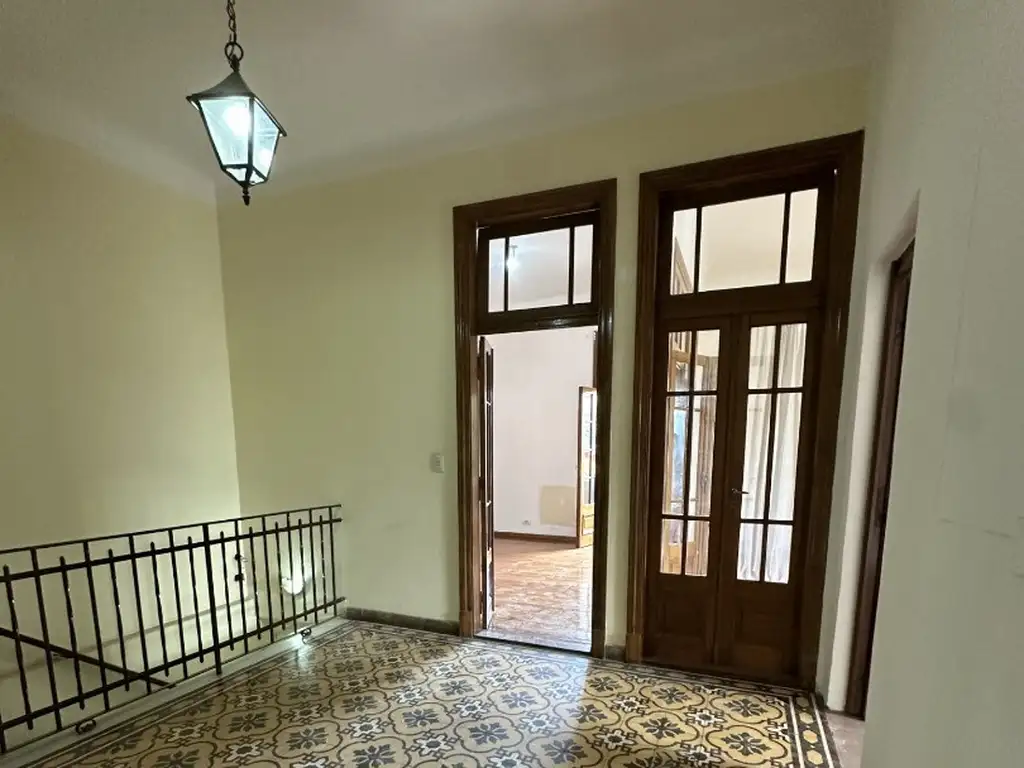 Foto de EXCELENTE PISO UNICO EN ESQUINA 6 AMB. CON TERRAZA SOLO PARA USO, imagen 4