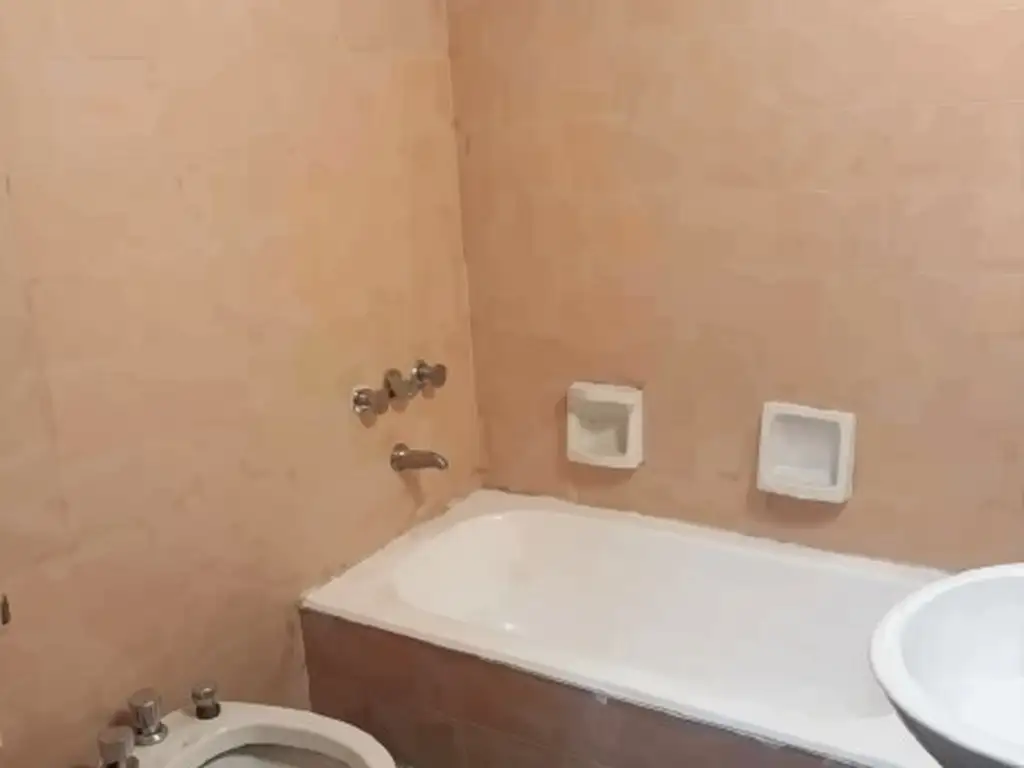 Foto de Monoambiente APTO CRÉDITO en Monserrat — USD 60.000, a metros del, imagen 3