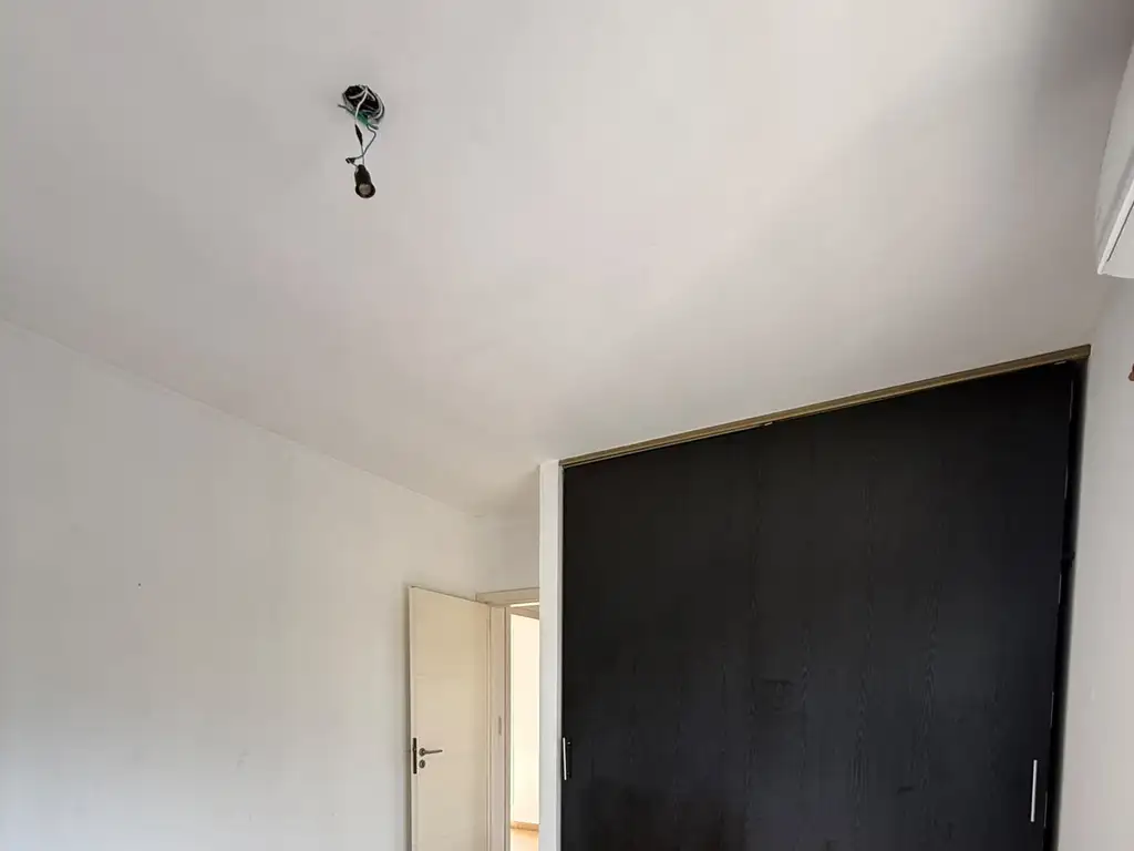 Foto de Depto 2 ambientes con cochera en Villa Morra, imagen 4