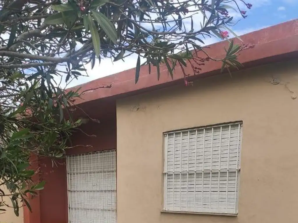 Foto de Casa en venta de tres ambientes Lote propio Playa Serena, imagen 2