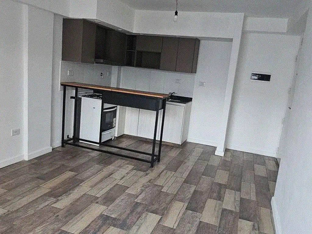 Foto de EXCELENTE PH. 2 AMB. EN DUPLEX AL FRENTE CON BALCON Y TERRAZA PROPIA, imagen 4