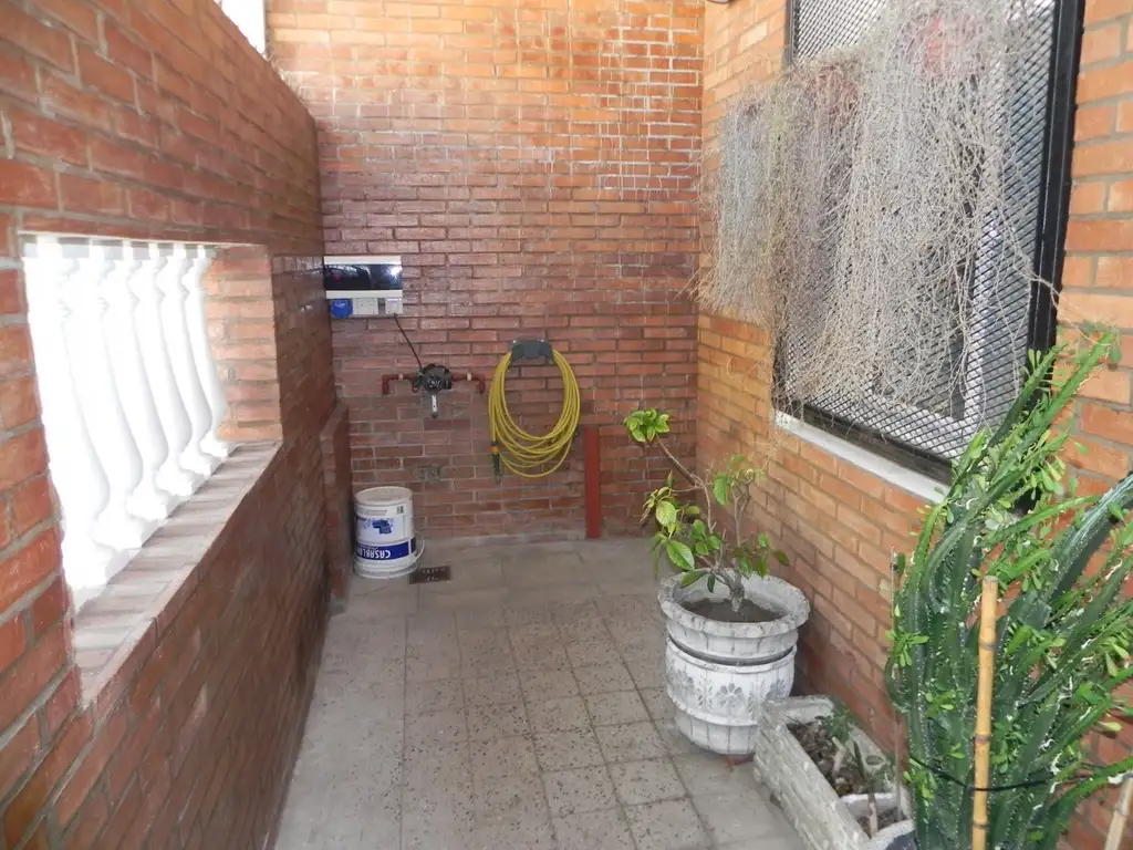 Foto de NUEVO VALOR //////// CASA, 6 DORM., EN 2 PLANTAS, 4 BÑOS, GRAN LIVING, imagen 1