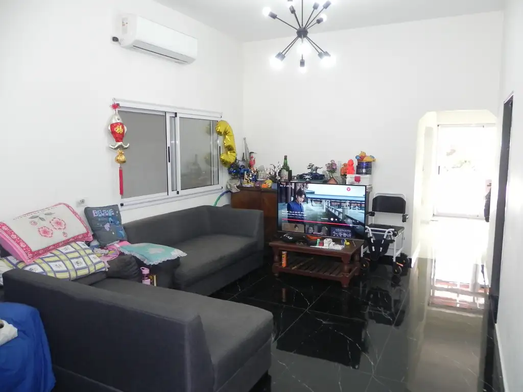 Foto de NUEVO VALOR //////// CASA, 6 DORM., EN 2 PLANTAS, 4 BÑOS, GRAN LIVING, imagen 2