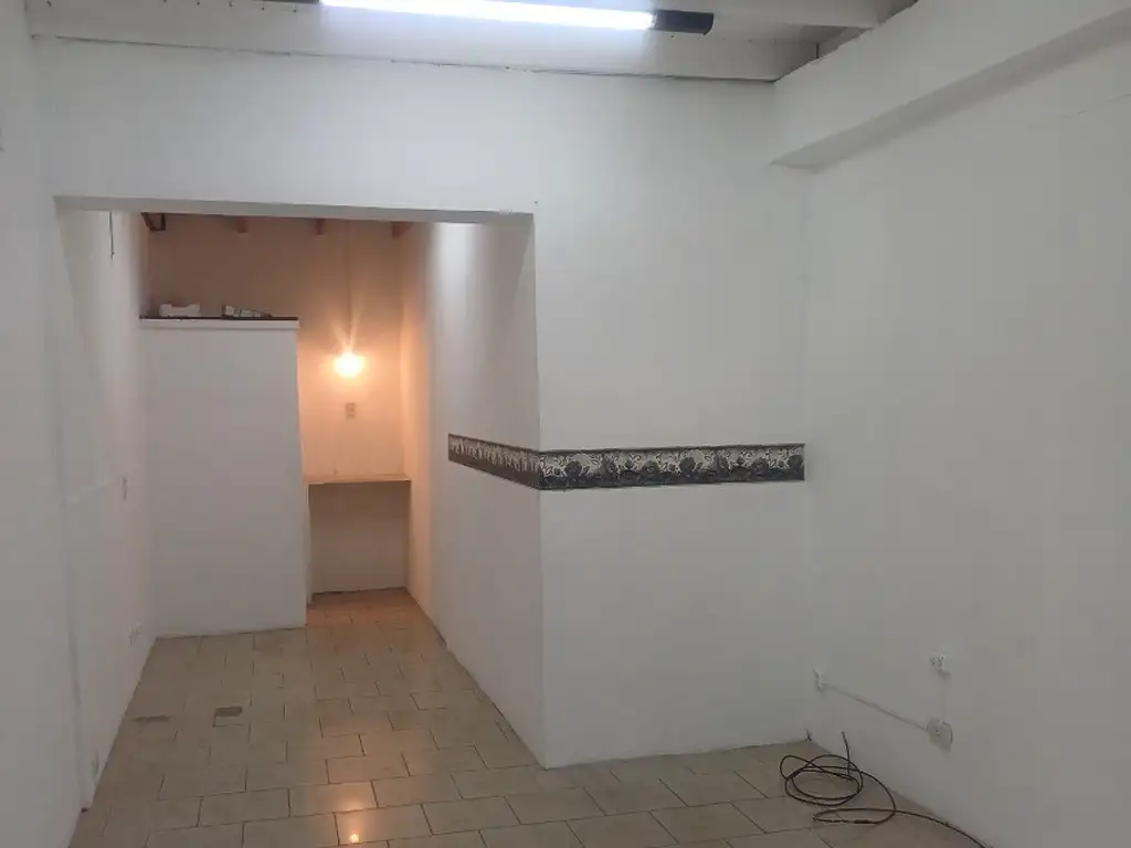 Foto de Local 28 m2 - Campana Centro., imagen 2