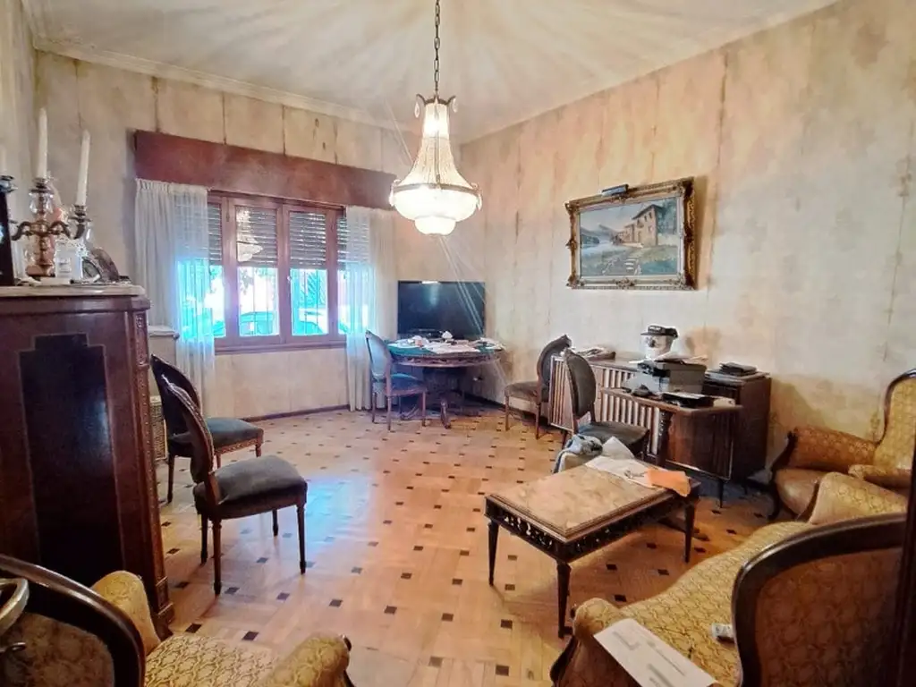 Foto de VENDE HERMOSA CASA, LOTE PORPIO EN VILLA GRAL MITRE, imagen 5