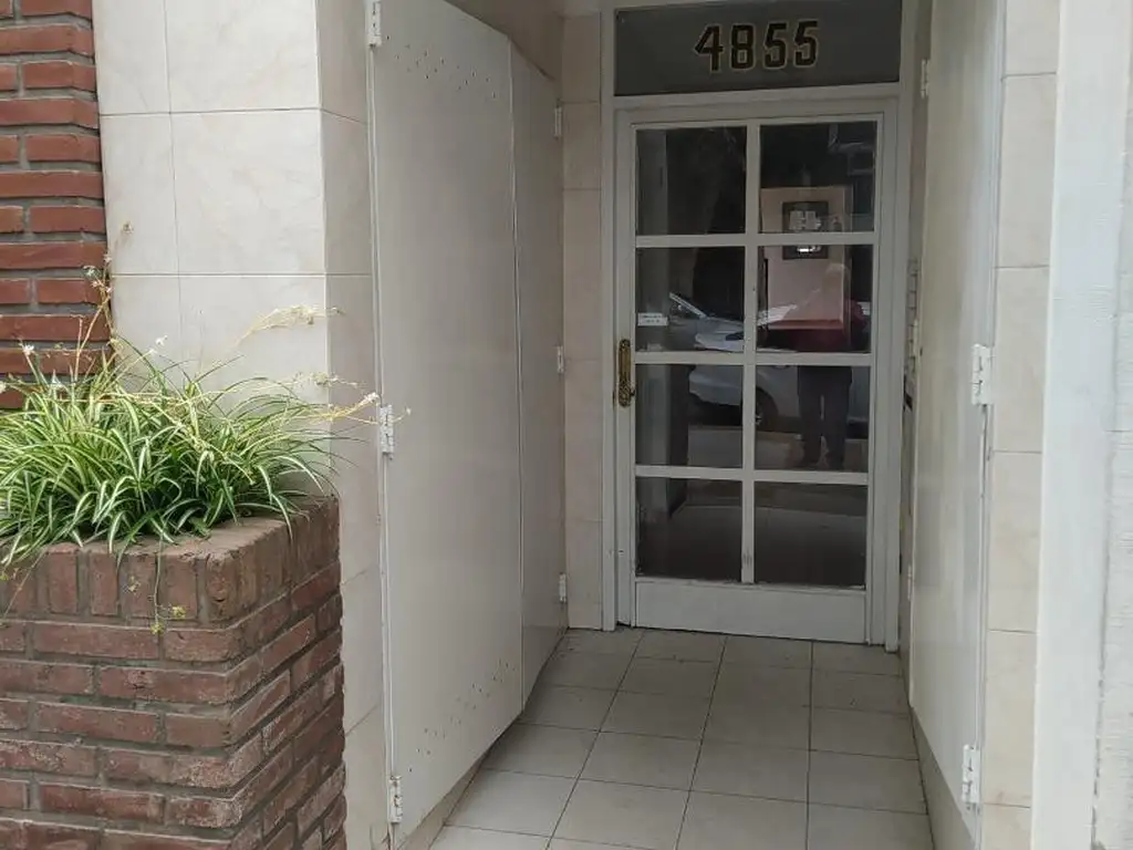 Foto de Dpto 2 ambientes al frente, balcón, 1º x escalera, imagen 3