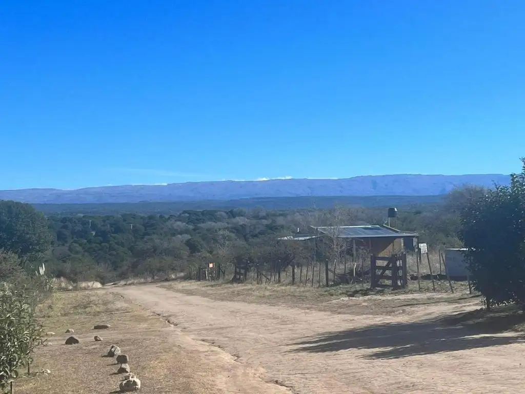 Foto de TERRENO. VENTA – B° SOLARES DE AMBOY – COD. 2101, imagen 3
