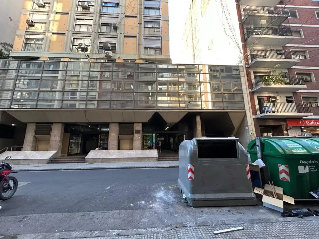 Foto de EN VENTA LOCAL EN GALERIA PATANA AL 400, imagen 4