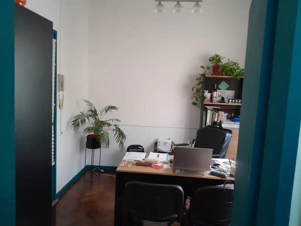 Foto de Alquiler de Oficina . Oportunidad. Monserrat, imagen 1