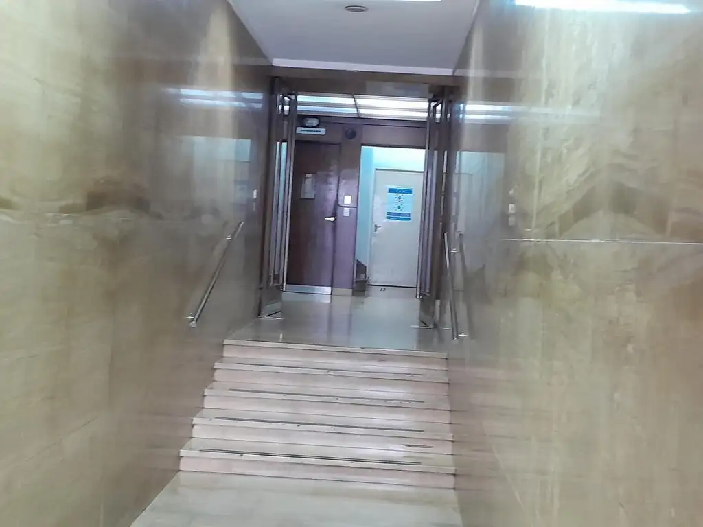 Foto de Alquiler de Oficina . Oportunidad. Monserrat, imagen 5