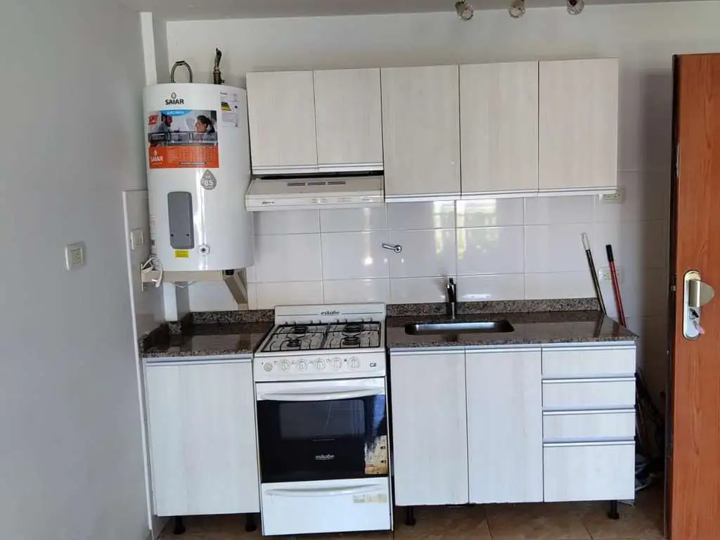 Foto de Vendo Depto. excelente estado tipo duplex, contrafrente/ balcon, 2, imagen 3