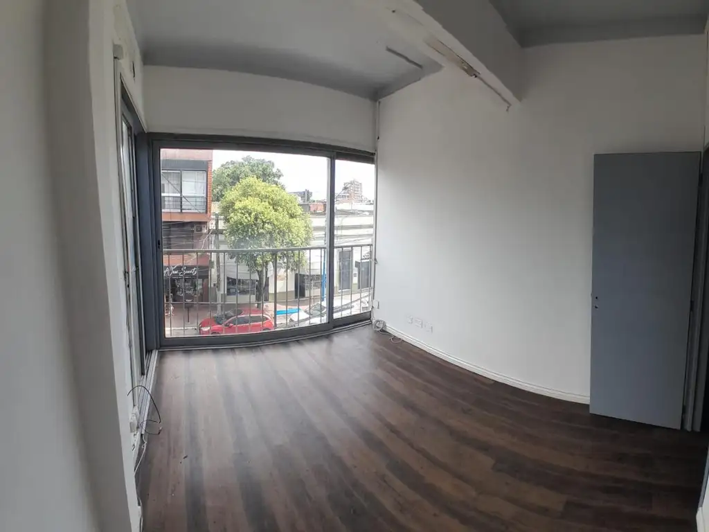 Foto de Oficina en alquiler sobre Tapia de Cruz, imagen 2