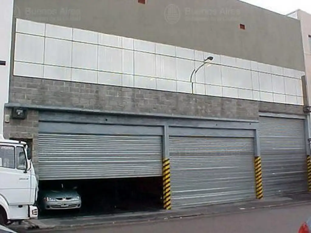 Foto de Galpón en venta en Barracas de 1.008 m2, imagen 1