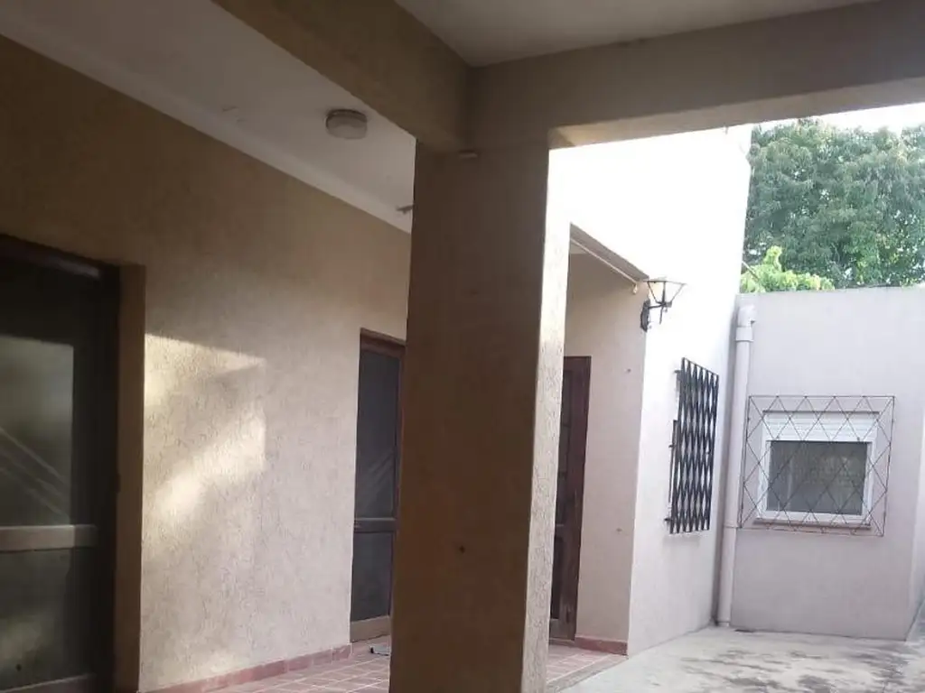 Foto de Casa 4 Amb con Patio solo COMERCIAL, imagen 2