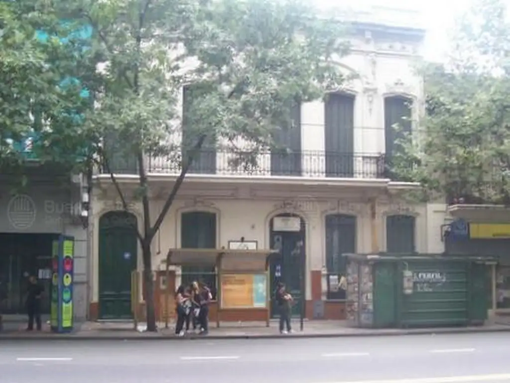 Foto de En excelente ubicación de Barracas. esxcepcional aprovechamiento del, imagen 1