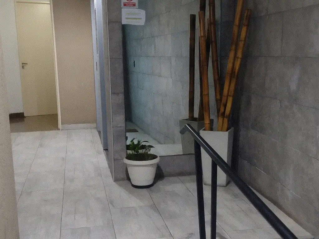 Foto de HERMOSO DTO 2 AMBIENTES A MTRS DE AVENIDA, imagen 1