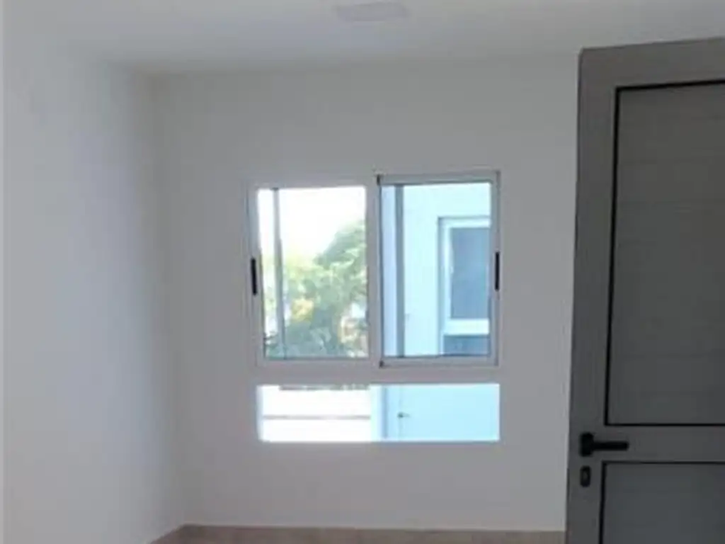 Foto de DEPARTAMENTO 2 AMBIENTES - VILLA CENTENARIO, RESISTENCIA, imagen 3