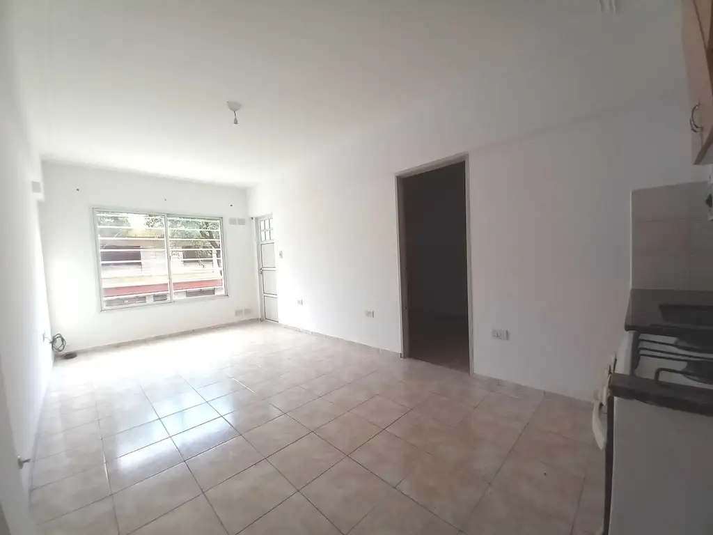 Foto de 1 dormitorio, luminoso, balcón al frente, imagen 5