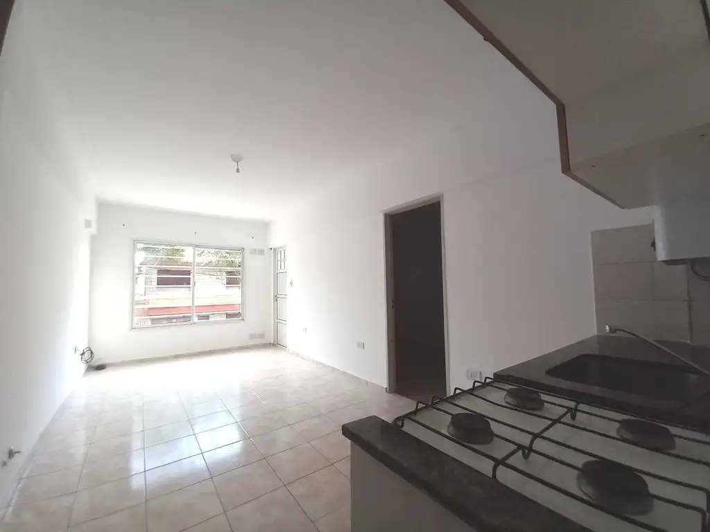 Foto de 1 dormitorio, luminoso, balcón al frente, imagen 1
