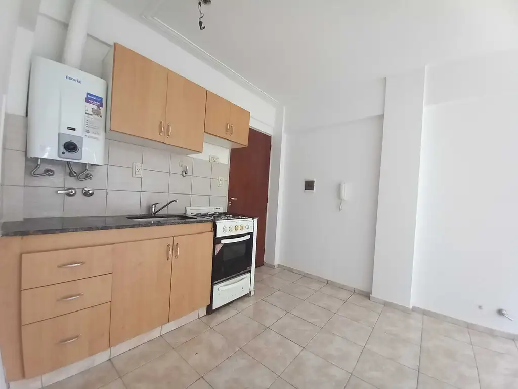 Foto de 1 dormitorio, luminoso, balcón al frente, imagen 3
