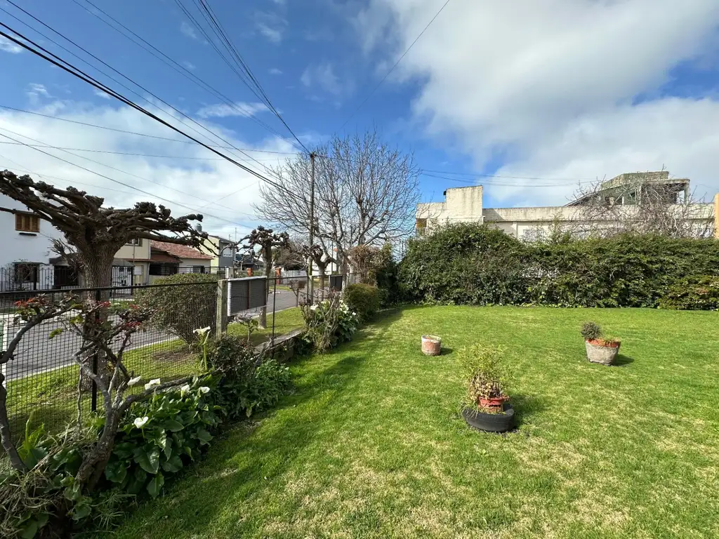 Foto de VENTA Chalet Mar del Plata 4 ambientes Punta Mogotes, imagen 2