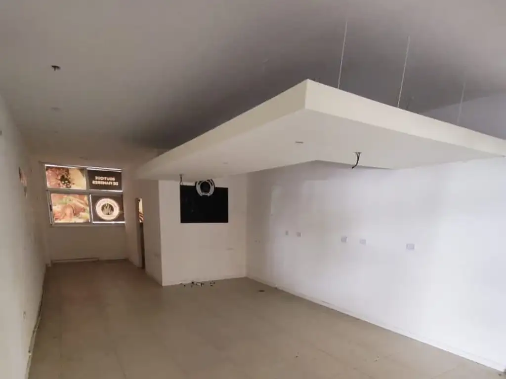 Foto de Locales en Alquiler en Pueblo Caamaño, Pilar, imagen 2
