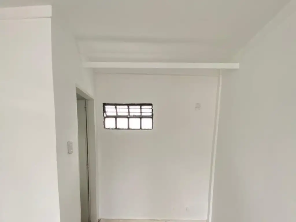 Foto de alquiler local zona 489 y 24 GONNET, imagen 1