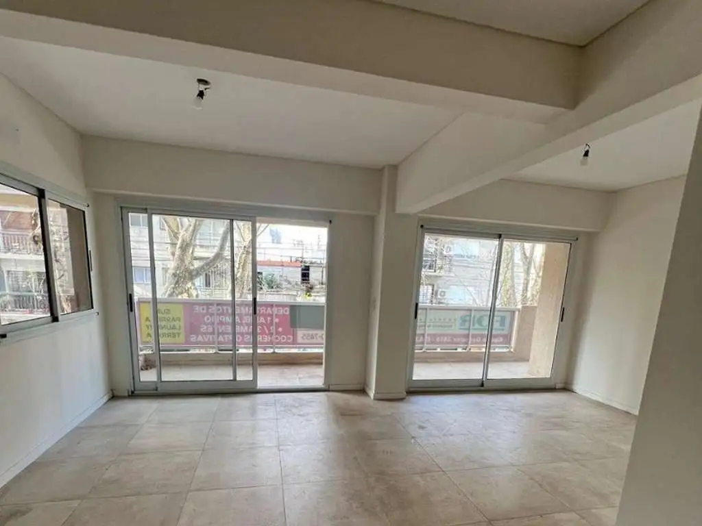 Foto de Depto. a ESTRENAR, 3 amb. con balcón y patio, gran Liv/com y Coc/com., imagen 2