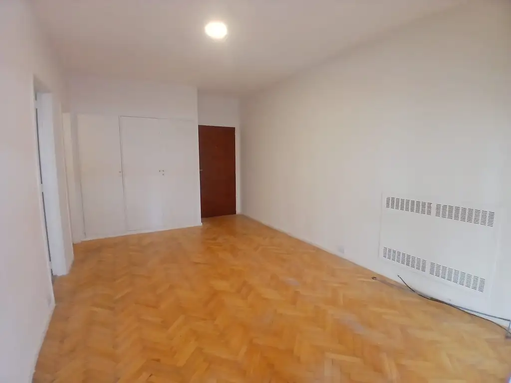 Foto de Muy buen monoambiente con balcón terraza, imagen 1