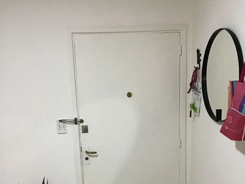 Foto de Departamento 2 ambientes, venta, excelente condicion y ubicacion., imagen 3