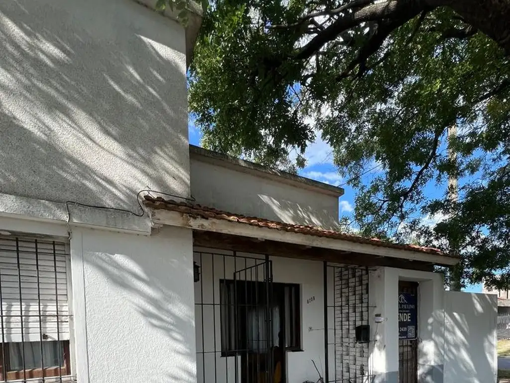 Foto de En venta casa en lote propio 3 amb cochera jardin, imagen 4