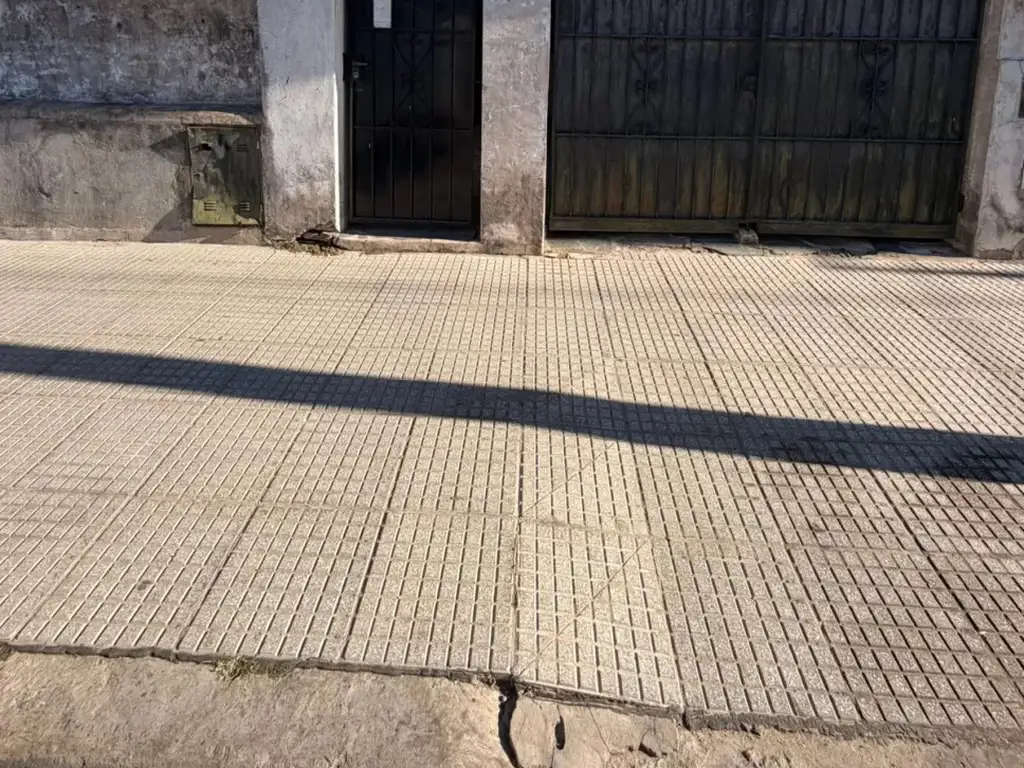 Foto de SE VENDE CASA 4 AMB VILLA LUGANO, imagen 4