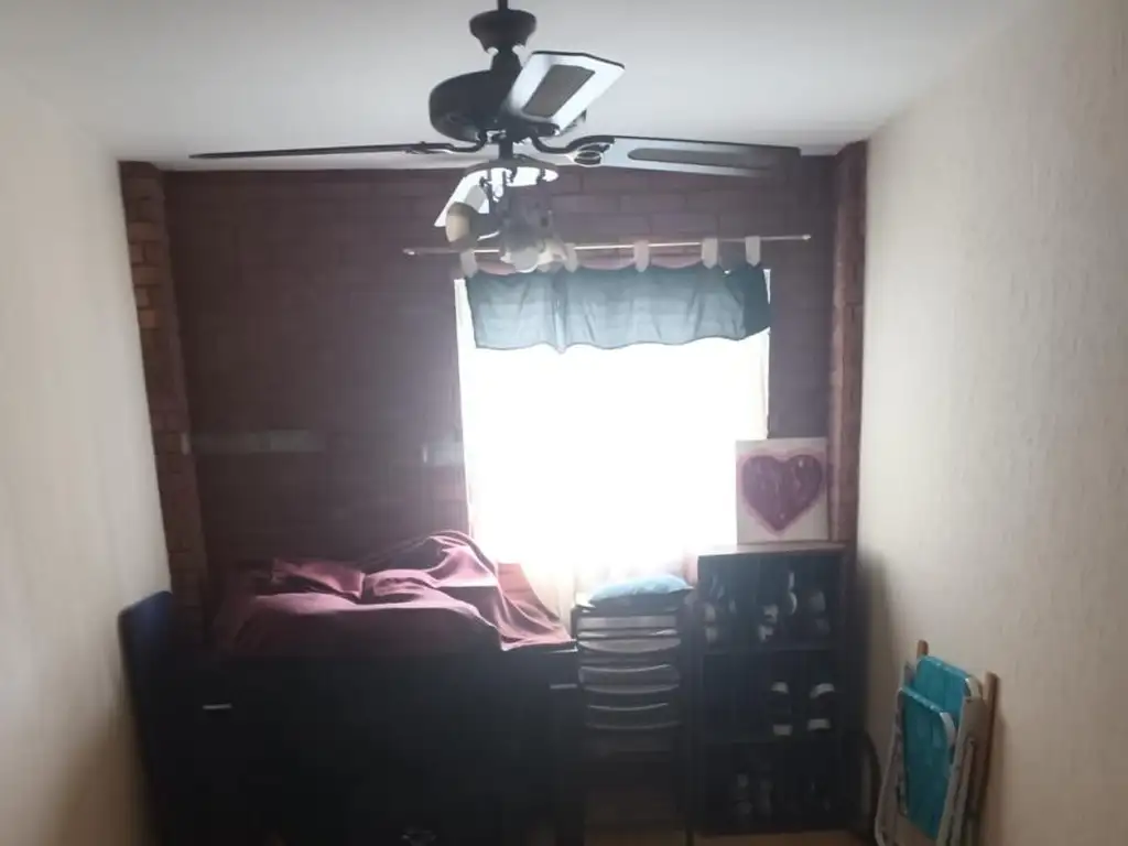 Foto de SE VENDE DPTO 4 AMB BARRIO PIEDRABUENA, imagen 4